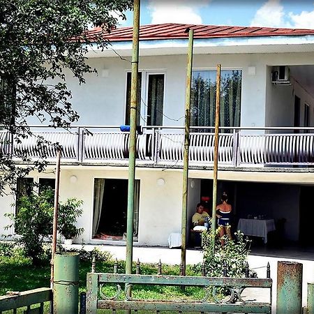 Guest House Qedi Jvari Buitenkant foto